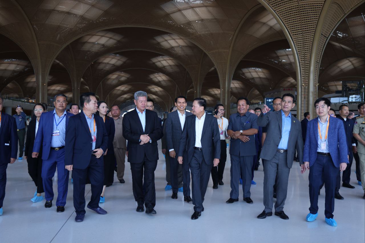 ឯកឧត្ដម គួច ចំរើន អញ្ជើញចូលរួមពិនិត្យទីតាំងអាកាសយានដ្ឋានអន្តរជាតិតេជោ ក្រោមអធិបតីភាព ឯកឧត្តមសន្តិបណ្ឌិត នេត សាវឿន