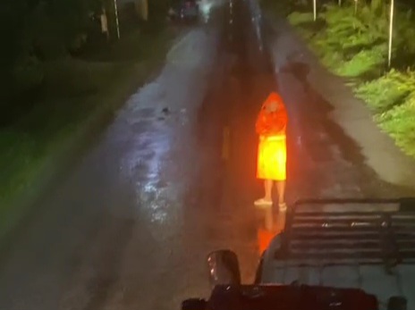 អ្នករកស៊ីដឹកត្រីចោទមេប៉ុស្តិ៍កំពង់លួងឃាត់ទាប្រាក់, លោកមេប៉ុស្តិ៍និងលោកអធិការស្រុកក្រគរឆ្លើយថា គ្រាន់តែសួរនាំ