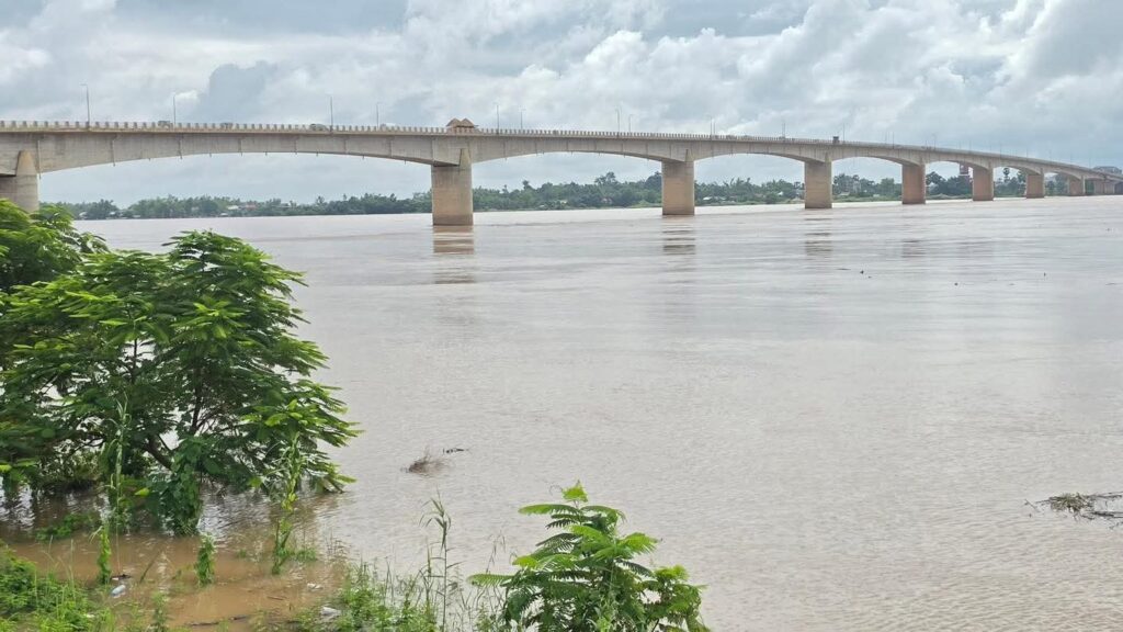 ទឹកទន្លេមេគង្គខេត្តកំពង់ចាមបានបន្តហក់ឡើងស្របពេលពិធីបុណ្យភ្ជុំបិណ្ឌចាប់ផ្តើមនៅថ្ងៃស្អែក