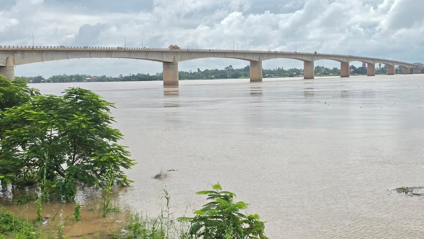 ទឹកទន្លេមេគង្គខេត្តកំពង់ចាមបានបន្តហក់ឡើងស្របពេលពិធីបុណ្យភ្ជុំបិណ្ឌចាប់ផ្តើមនៅថ្ងៃស្អែក