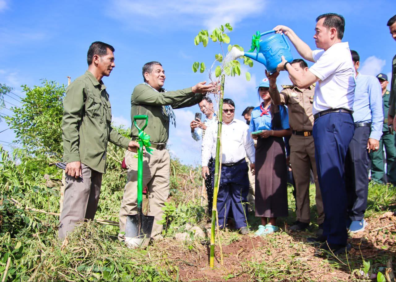 fb img 1758170375497