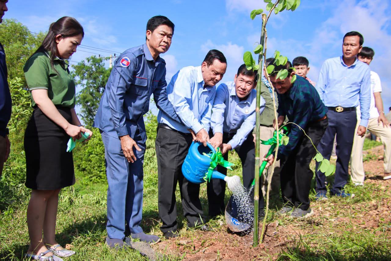 fb img 1758170383405