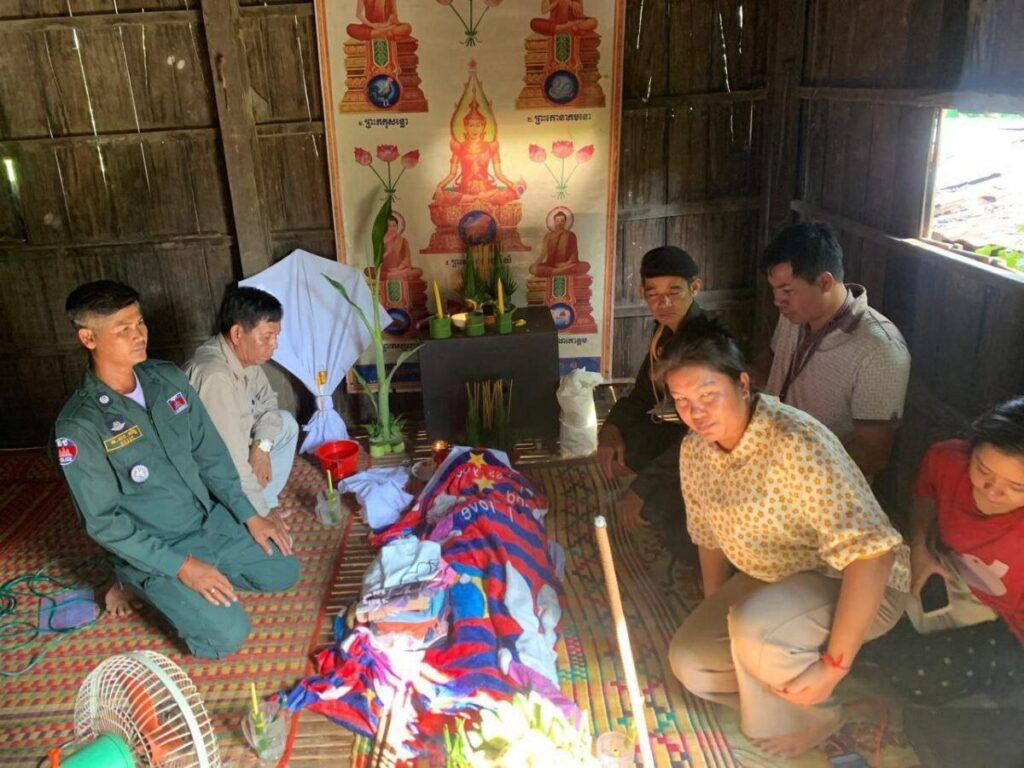 រណ្ដៅដីនៅស្រុកល្វាឯម ឆក់យកជីវិតក្មេងស្រីវ័យ ១០ឆ្នាំម្នាក់ស្លាប់គួរឲ្យសង្វេគ
