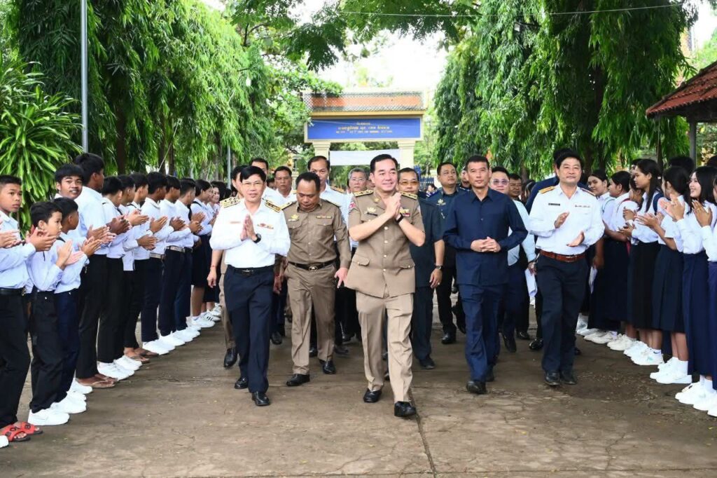អភិបាលខេត្តកំពង់ចាម អំពាវនាវសូមឱ្យនាំកូន ចៅ មកចុះឈ្មោះចូលរៀន និងផ្តល់ការគាំទ្រជំរុញ លើកទឹកចិត្តឱ្យពួកគាត់ខិតខំរៀនសូត្រ