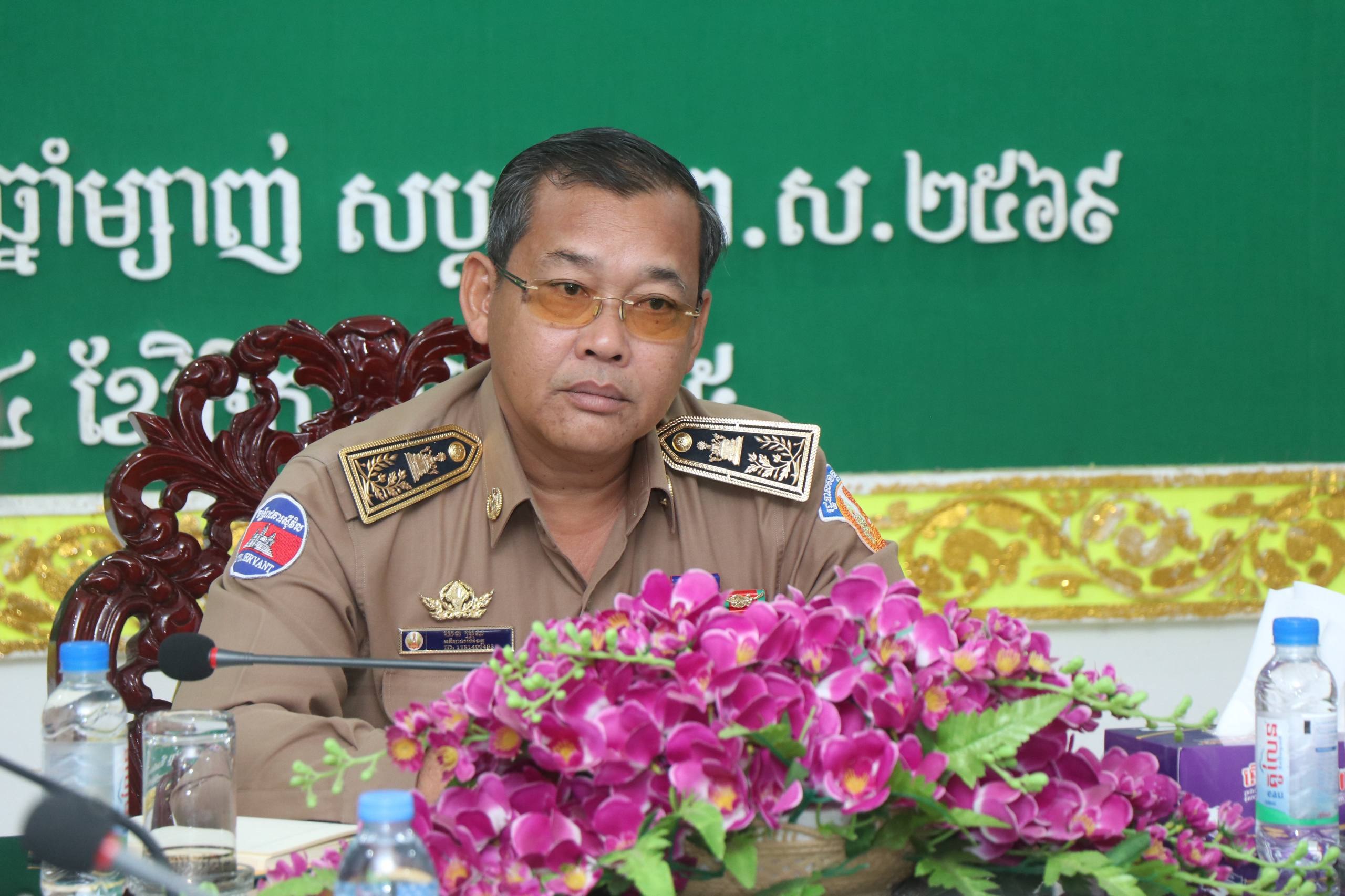 លោកឃន ប្រុស ជំរុញឲ្យអភិបាលក្រុងស្រុក ចុះពិនិត្យ ប្រមូលព័ត៌មាន ផ្ដល់សេវាសុខភាពជូនប្រជាពលរដ្ឋនៅក្នុងមូលដ្ឋានខេត្តកំពង់ចាម លោកឃន ប្រុស ជំរុញឲ្យអភិបាលក្រុងស្រុក ចុះពិនិត្យ ប្រមូលព័ត៌មាន ផ្ដល់សេវាសុខភាពជូនប្រជាពលរដ្ឋនៅក្នុងមូលដ្ឋានខេត្តកំពង់ចាម