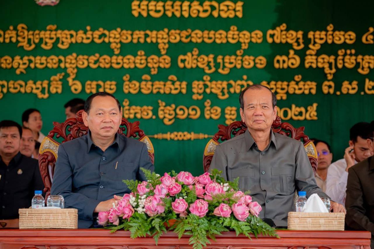 ក្រសួងអភិវឌ្ឍជនបទ សម្ពោធនិងបើកការដ្ឋានផ្លូវថ្នល់ថ្មីនៅខេត្តតាកែវ សរុបជាង៧០គីឡូម៉ែត្រ